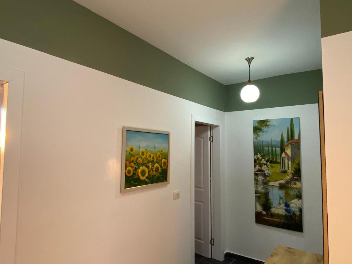 Bellavista Qerret Apartment 1 Golem  Ngoại thất bức ảnh