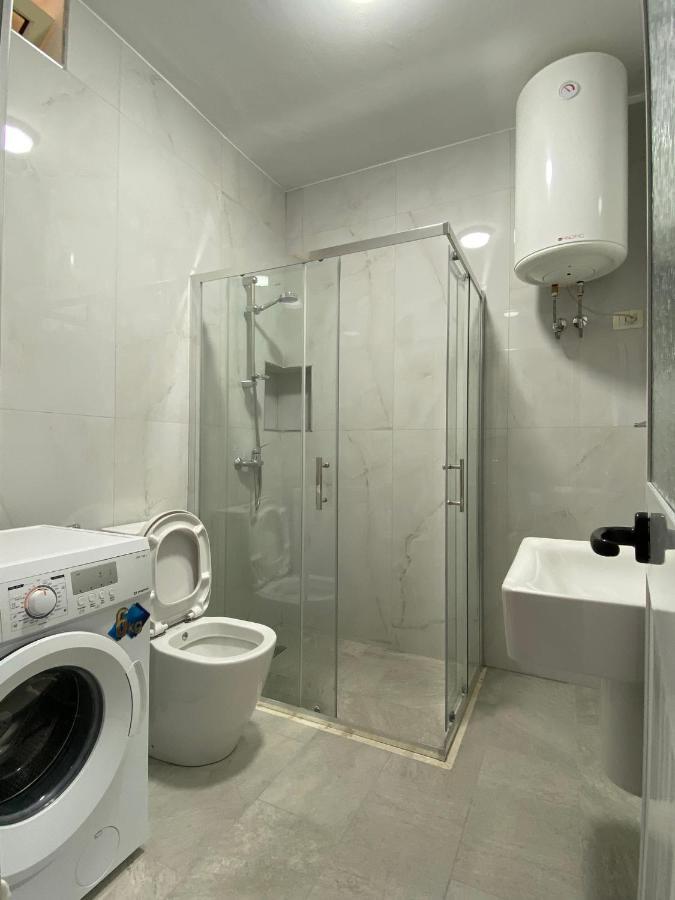 Bellavista Qerret Apartment 1 Golem  Ngoại thất bức ảnh